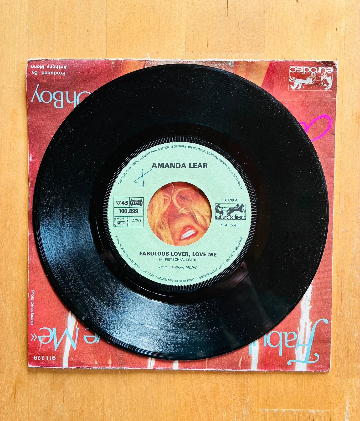 Disco de vinilo 45T Amanda Lear Fabulous lover, love me. – photo 2